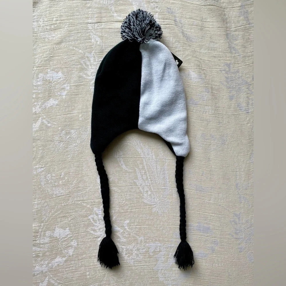 Disney Nightmare Before Christmas Jack Skellington Tassel Beanie Hat